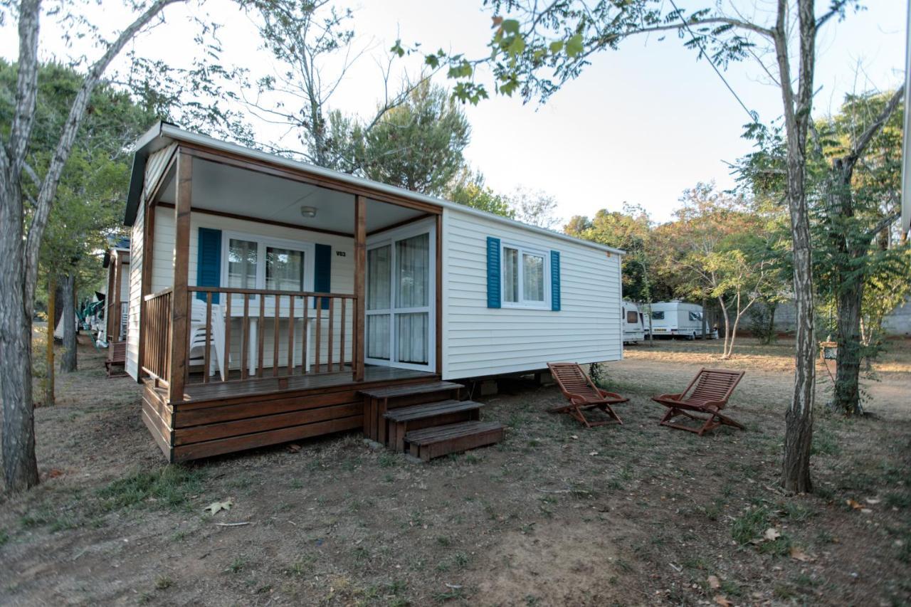 Camping 3 Estrellas Costa Brava Vall-Llobrega Quarto foto